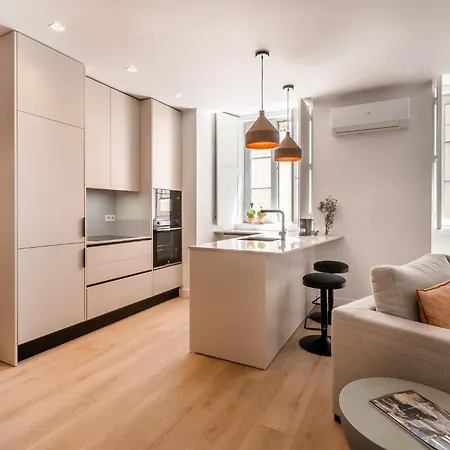 Апартаменты A2 Charm & Confort With Ac In Prime Location! Bica - Downtown Лиссабон