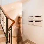 A2 Spacious & Stylish For 9 In Bica, Downtown * Lisboa