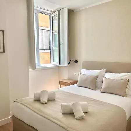 Ad2 Renovated Charm In Prime Location With Ac Apartment Lisbon