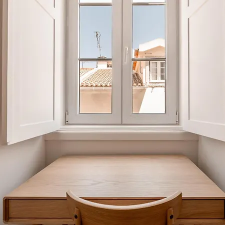 A2 Spacious & Stylish For 9 In Bica, Downtown Apartmán *