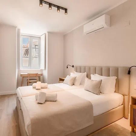 A2 Spacious & Stylish For 9 In Bica, Downtown Apartmán