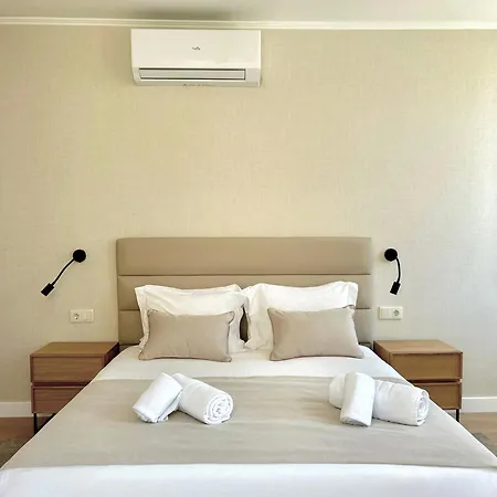 Apartment Ad2 Renovated Charm In Prime Location With Ac