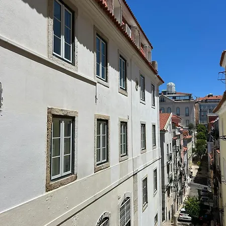 Ad2 Renovated Charm In Prime Location With Ac Apartment Lisbon