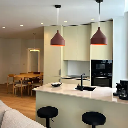 Apartment Ad2 Renovated Charm In Prime Location With Ac Lisbon